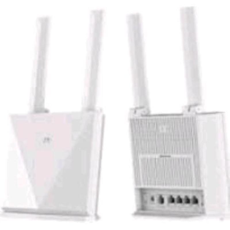 Zte k20 modem router 4g cat 7 wi-fi dual band 1200mbps fino a 64 utenti 2 antenne esterne desktop bianco